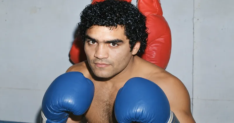 Murió un excampeón mundial de boxeo: se desplomó a los 59 años en un bingo
