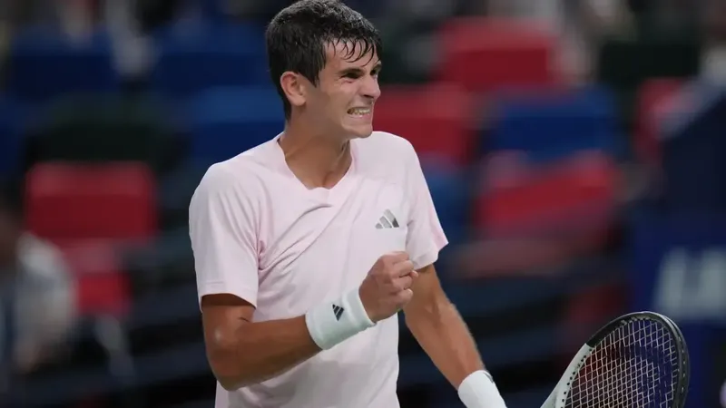Al tenis español le toca la lotería: Jódar firma una histórica final en Shanghai