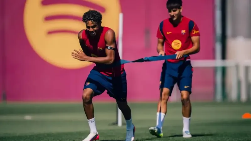 Lamine no está con el grupo en el entrenamiento previo al Valencia-Barça