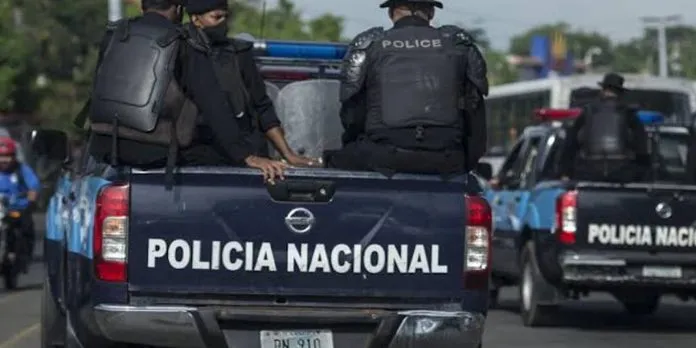 Policía de Nicaragua captura a hombre señalado por femicidio y parricidio en Costa Rica