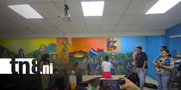 Centro Cultural José Coronel Urtecho rinde homenaje a Margarita Calderón, madre de Augusto C....