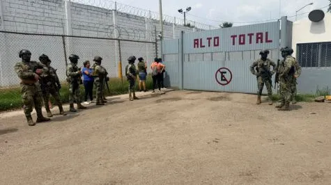 Reportan seis muertos y 15 heridos tras motín en una cárcel de México