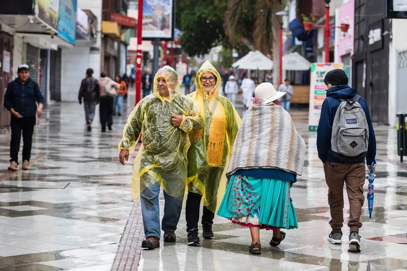 Kast declara la emergencia climática preventiva en Chile