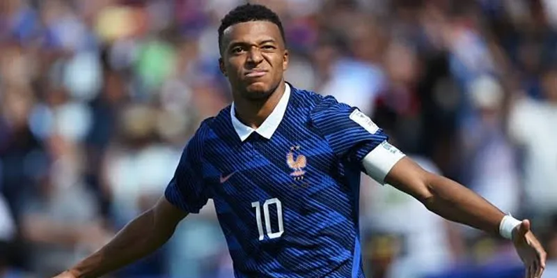Mbappé hace historia en partido suspendido por tormenta en el Mundial 2026