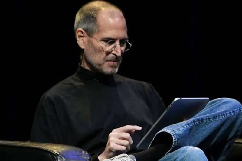 Así funcionaba el "campo de distorsión de la realidad" con el que Steve Jobs sacaba lo imposible de la gente