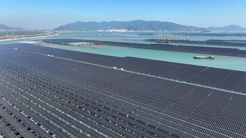 China construye el sistema de energía renovable más grande del mundo