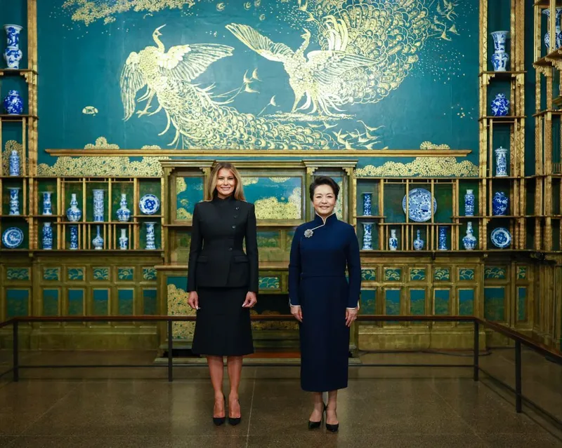 Primeras damas de China y EEUU visitan Museo Nacional de Arte Asiático