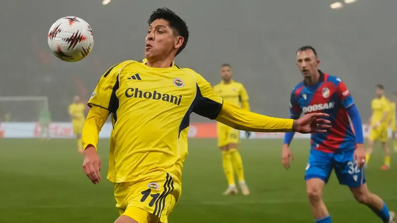 De la Championship al Medio Oriente, el sorpresivo destino que busca sacar a Edson de Inglaterra