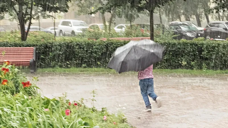 La AEMET avisa: llega un desplome de las temperaturas y fuertes tormentas que dejarán estas zonas de España en alerta