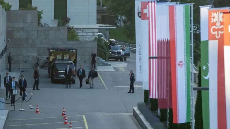 Primera ronda de negociaciones Irán-EEUU concluye tras 80 minutos en Suiza