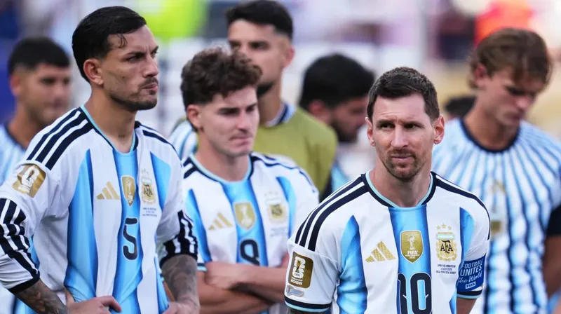 Lionel Scaloni fue cuestionado sobre los presuntos problemas internos en la selección de Argentina