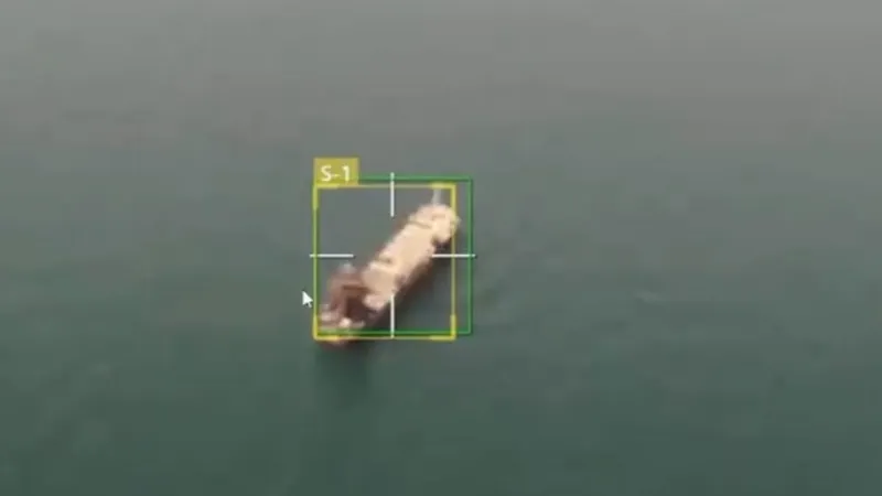 VIDEO: Drones de las fuerzas rusas golpean cinco objetivos de la flota enemiga