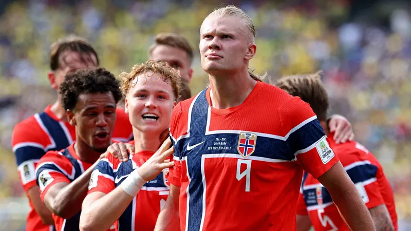Erling Haaland ya no mira el Mundial por televisión; ahora lo está escribiendo