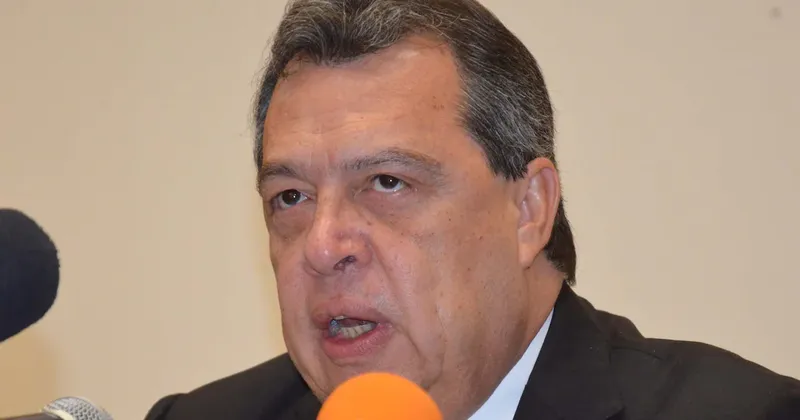 México detiene a exgobernador acusado de ocultar pruebas en caso de estudiantes de Ayotzinapa