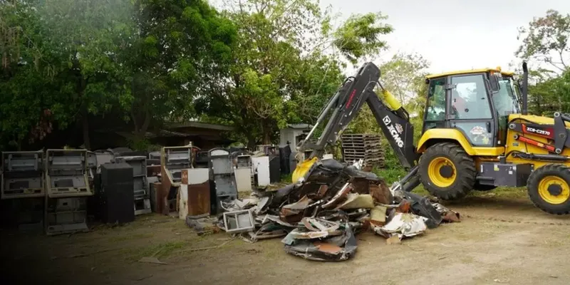 Destruyen 369 tragamonedas ilegales en Tipitapa para frenar adicción y lavado