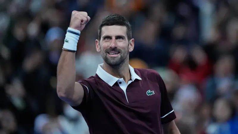 Novak Djokovic supera a Nadal y establece un récord en Pekín tras vencer a Zverev