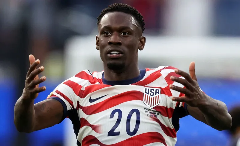 Folarin Balogun mostró su poder goleador ante Paraguay