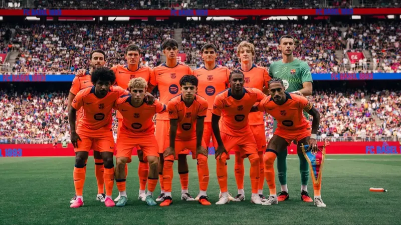 El once del Barça en el Gamper, con Espart y Hamza