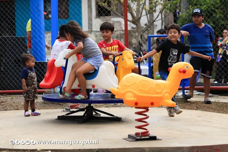 Managua reinaugura parque del barrio Cuba con tarde de risas y alegría