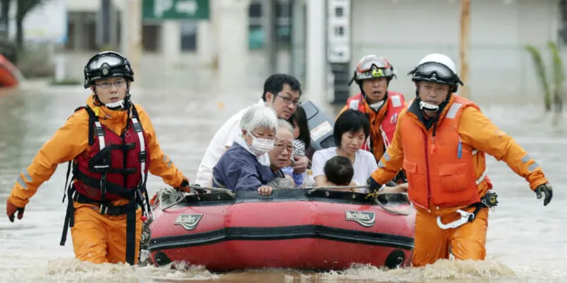 Japón evacúa a más de 2,2 millones de personas por intensas lluvias