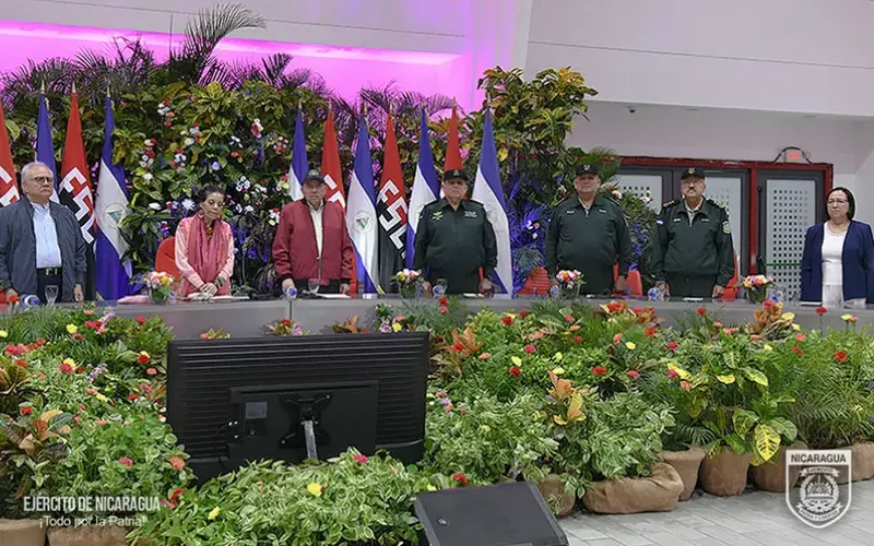 Conmemoración del 47 aniversario de fundación de la Fuerza Aérea y Defensa Antiaérea