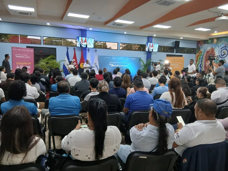 Sistema Educativo Nacional evalúa estrategia 2024-2026 y proyecta metas para 2030