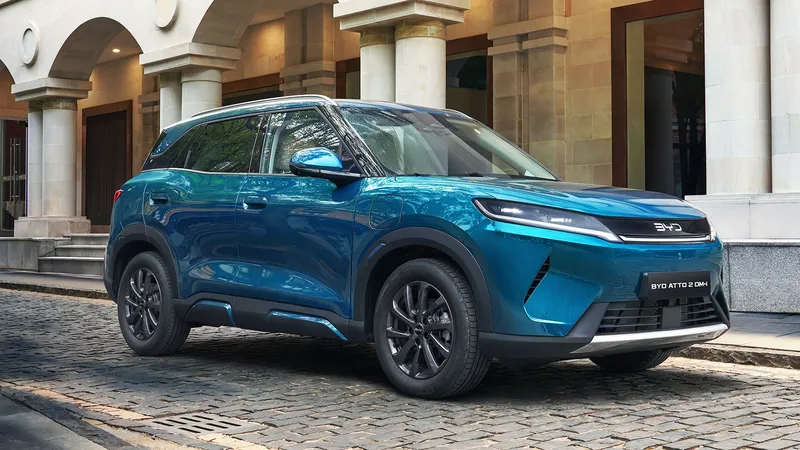 27.550 ventas o 1 de cada 4 vehículos matriculados: los coches electrificados vuelven a dar otro salto en España