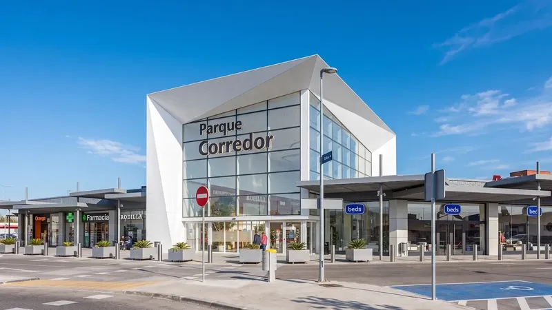 Nuevas tiendas: uno de los centros comerciales más grandes de Madrid incorpora tres marcas que todos conocemos