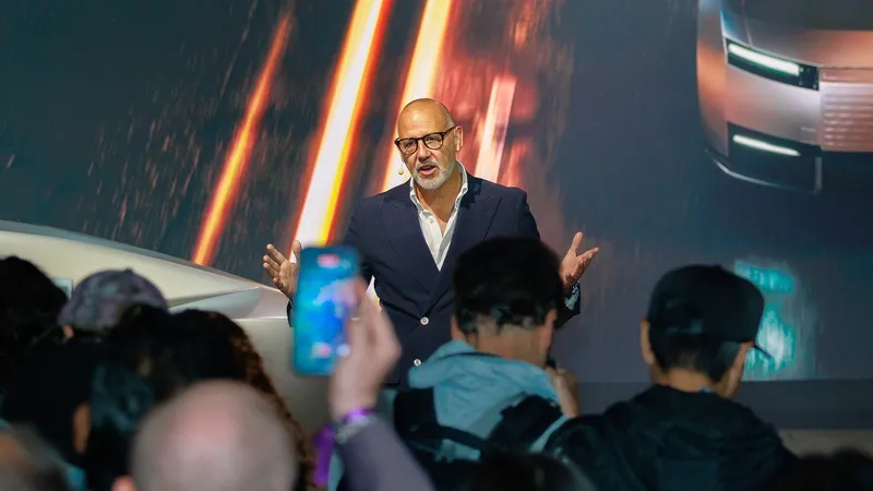 Después de muchos debates, Rawdon Glover, CEO de Jaguar, explica que “los diseños que perduran son los que resultan atrevidos”
