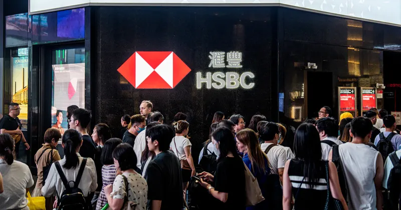 HSBC reanuda recompra de acciones tras superar previsiones de ganancias