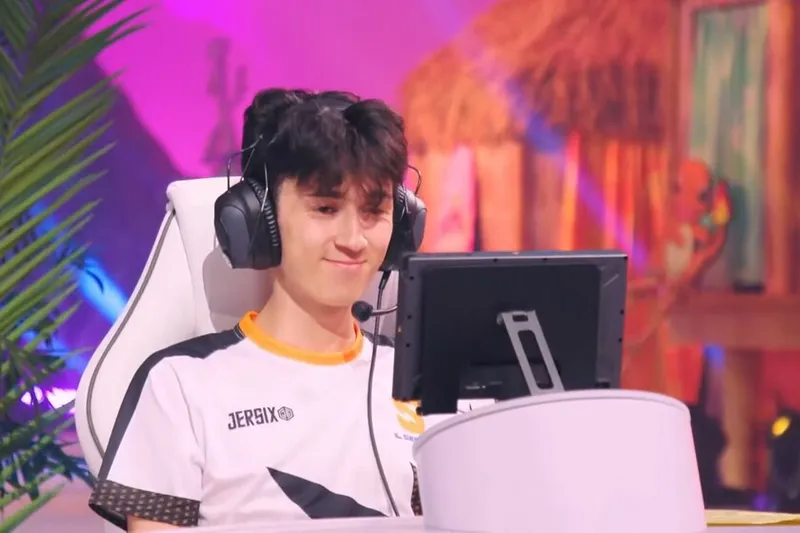 "Me parte el alma". Un jugador de Pokémon viajó 10.000 Kilómetros para ganar su segundo mundial, pero acabó fuera del torneo por ayudar a un amigo con discapacidad