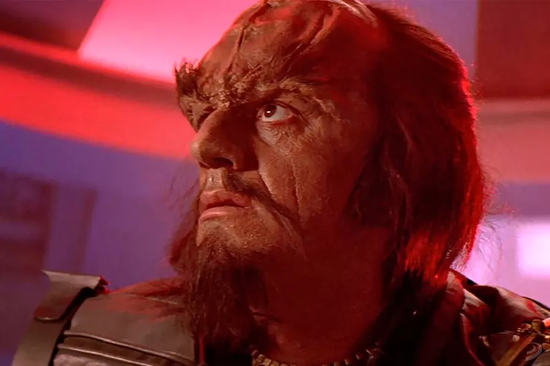 Cumple 88 años, tiene tres Emmy y ha saltado de la galaxia de Star Trek a la de Star Wars después de viajar en el tiempo