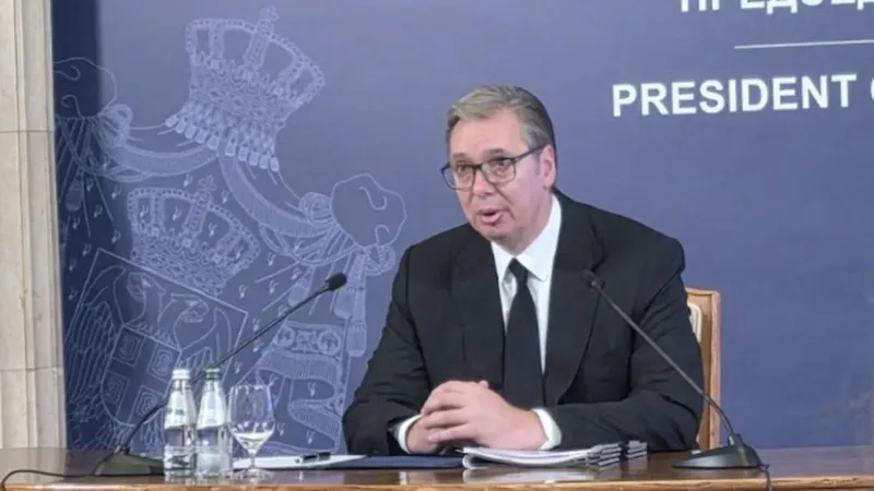 Aleksandar Vucic renuncia a la presidencia de Serbia