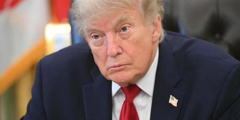 Trump permite la compra de diésel "rojo" libre de impuestos a todos los compradores
