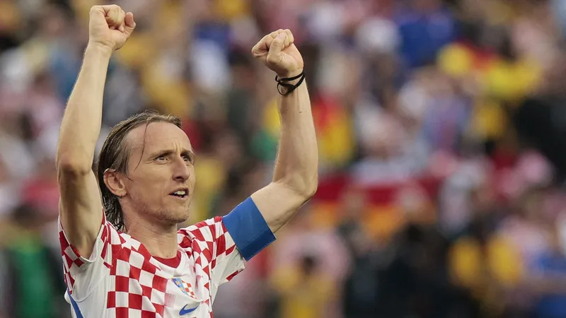 Luka Modric seguirá siendo el capitán de Croacia