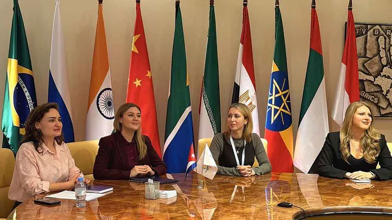 Medios cubanos incrementan colaboración informativa con TVBrics