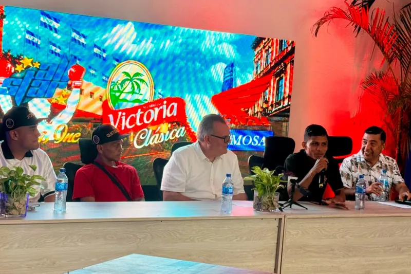 Boxeo nacional e internacional se reúne en «Los 5 Fantásticos»