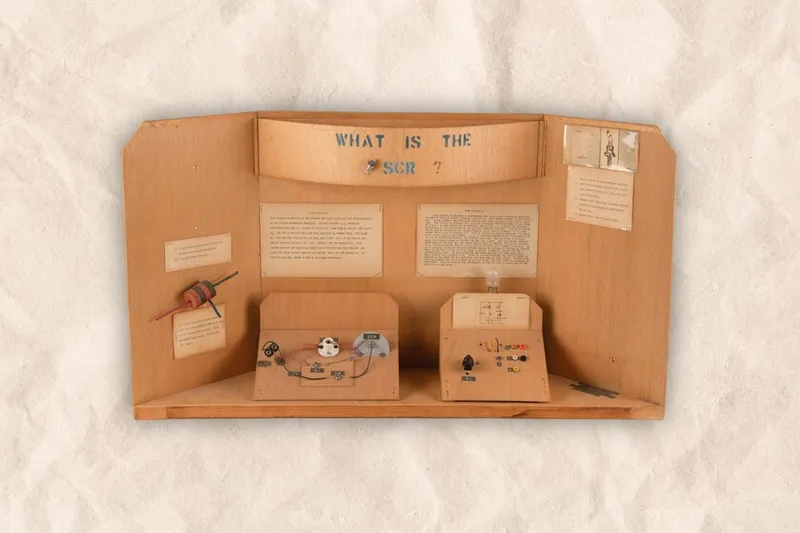 Subastan el proyecto de ciencias que Steve Jobs hizo en el colegio
