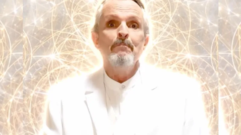 Miguel Bosé se retira, se convierte en león y promete que nos estará vigilando