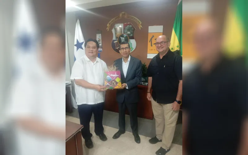 Con alcalde de Ciudad de La Chorrera en Panamá