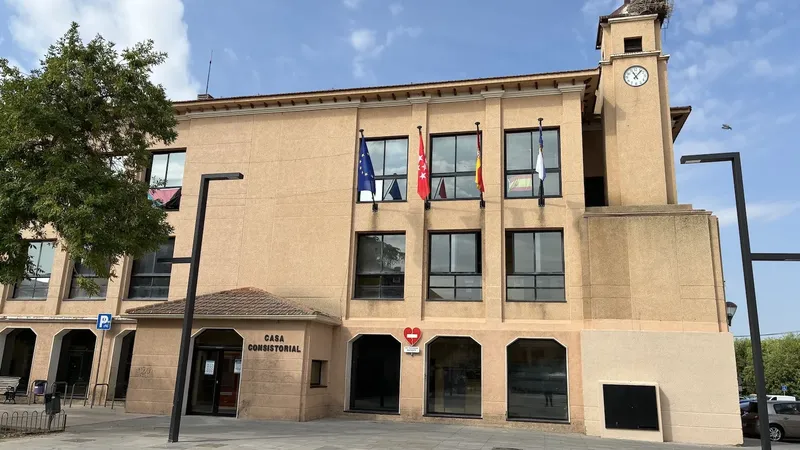 Hackers anuncian el robo de 77 GB de datos de un ayuntamiento de Madrid, incluidos DNIs: el consistorio, de momento, «no tiene constancia»