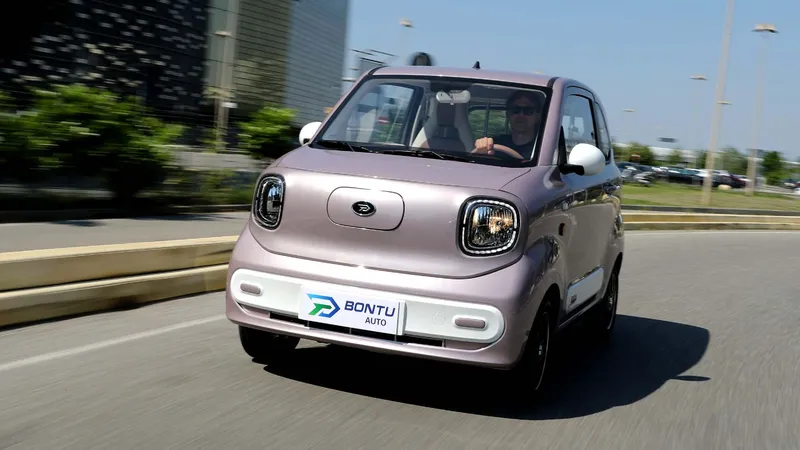 Coches eléctricos para jóvenes y reparto urbano: Bontu quiere hacerse hueco en Europa