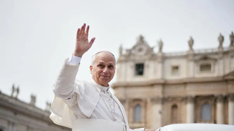 El papa León XIV "se va a encontrar con una sociedad argentina que cambió y mucho", dice analista