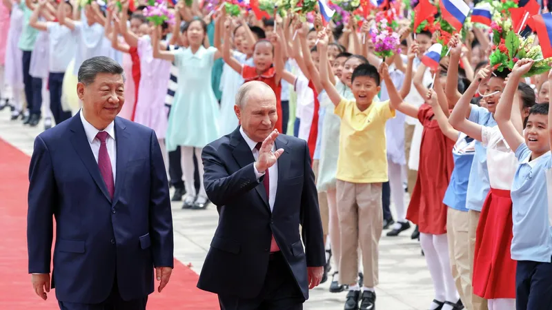Así Vladímir Putin recibe una cálida bienvenida en China | Videos
