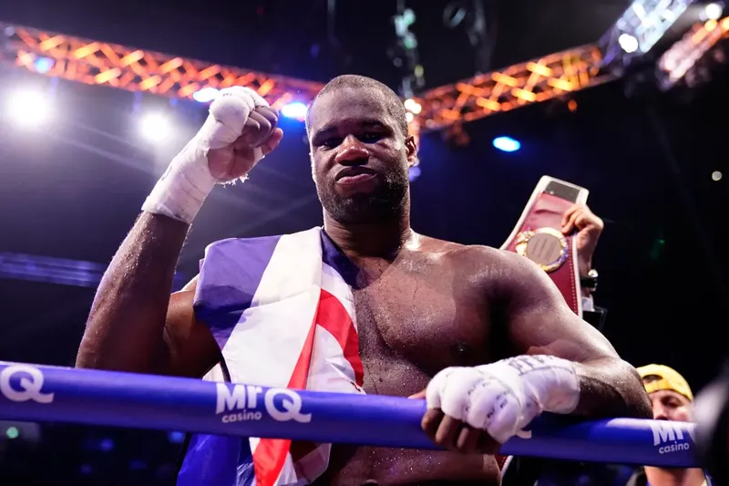 Daniel Dubois repitió la dosis: Noqueó en dos rounds a Fabio Wardley