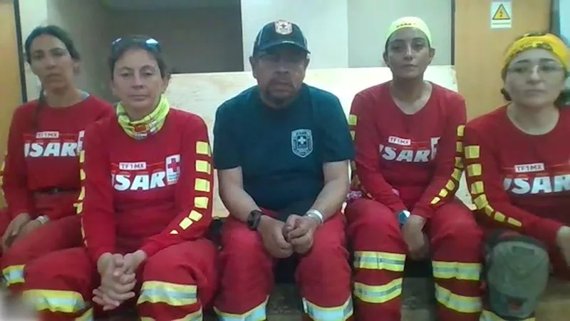 "Quedan pocas esperanzas": rescatistas de Cruz Roja Mexicana cuentan su experiencia en Venezuela