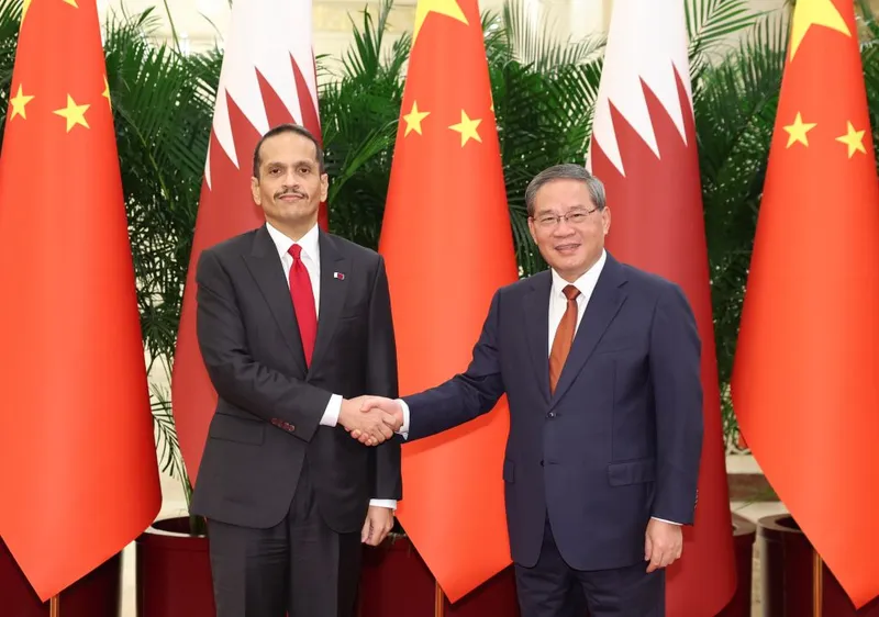 Primer ministro chino se reúne con homólogo de Qatar