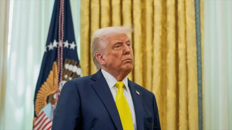 Trump tacha de “corrupto” el sistema electoral de EEUU