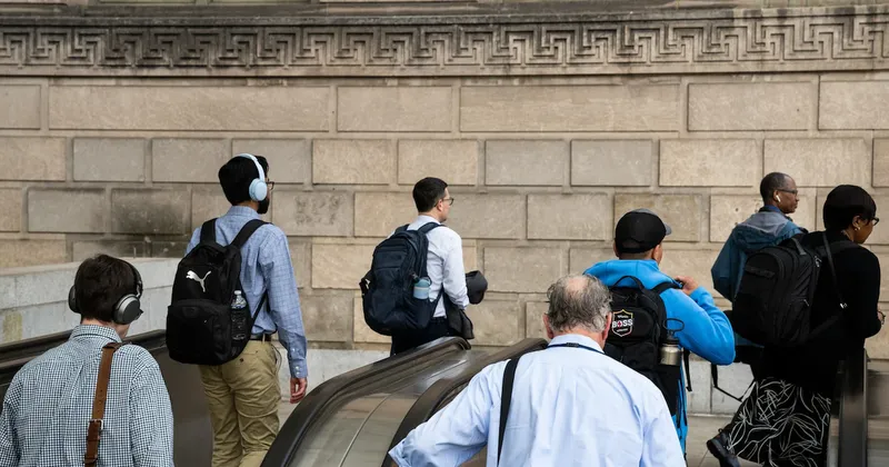 La Casa Blanca busca atraer a negociadores de Wall Street con salarios de hasta US$400.000