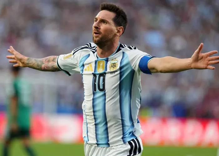 En su sexto Mundial, Messi devora más récords y enciende la ilusión de Argentina